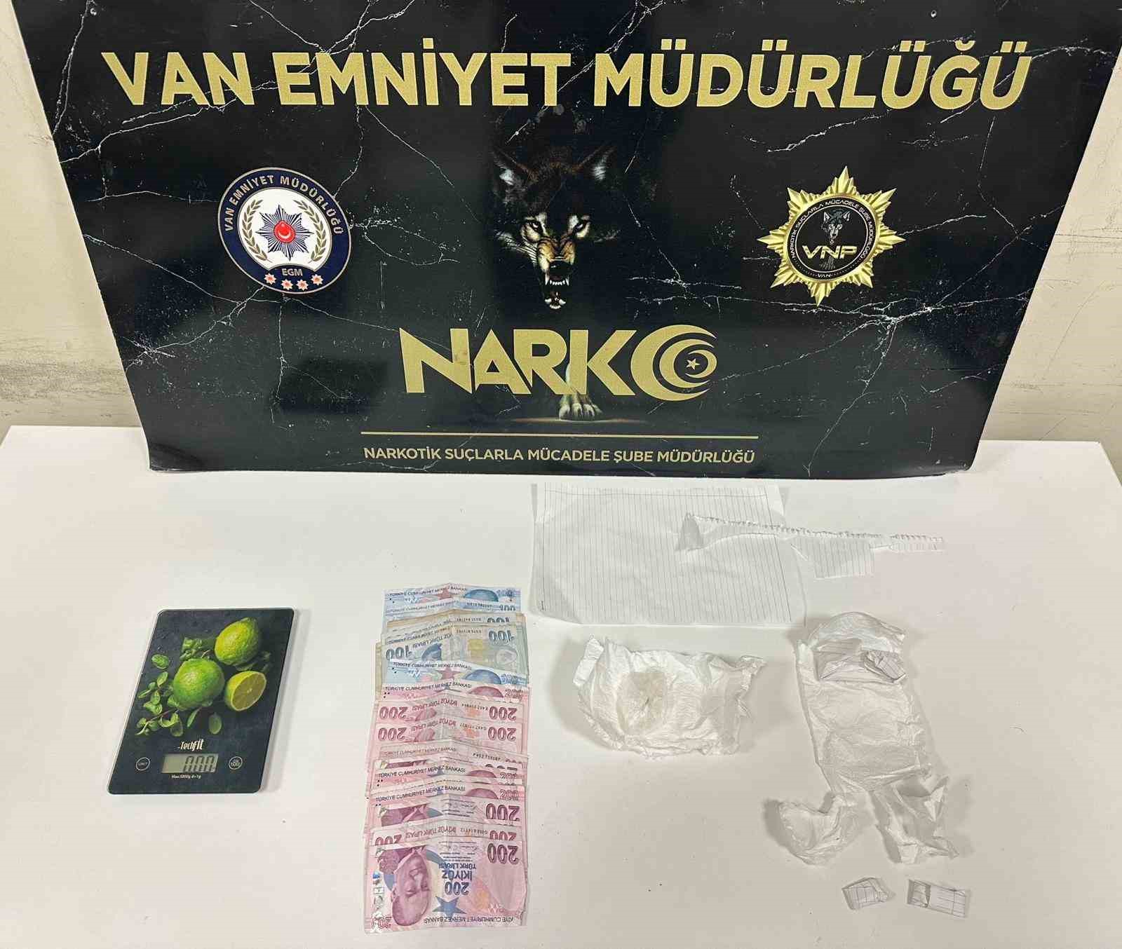 Van’da ‘torbacı’ operasyonu