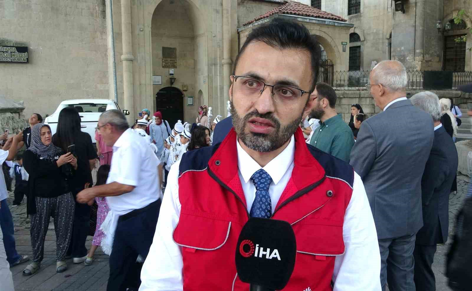 K&uuml;tahya&rsquo;da 529 yıllık vakıf geleneği s&uuml;rd&uuml;r&uuml;l&uuml;yor
