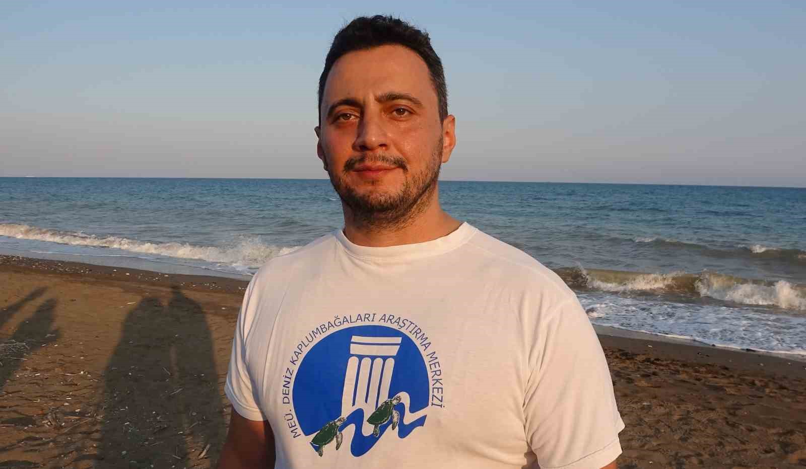 Akdeniz&rsquo;in simgesi yavru carettaların &ccedil;ıkışı t&uuml;m hızıyla s&uuml;r&uuml;yor
