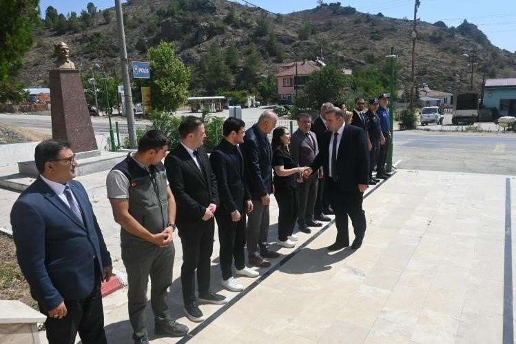 Kaymakam &Uuml;nal g&ouml;reve başladı
