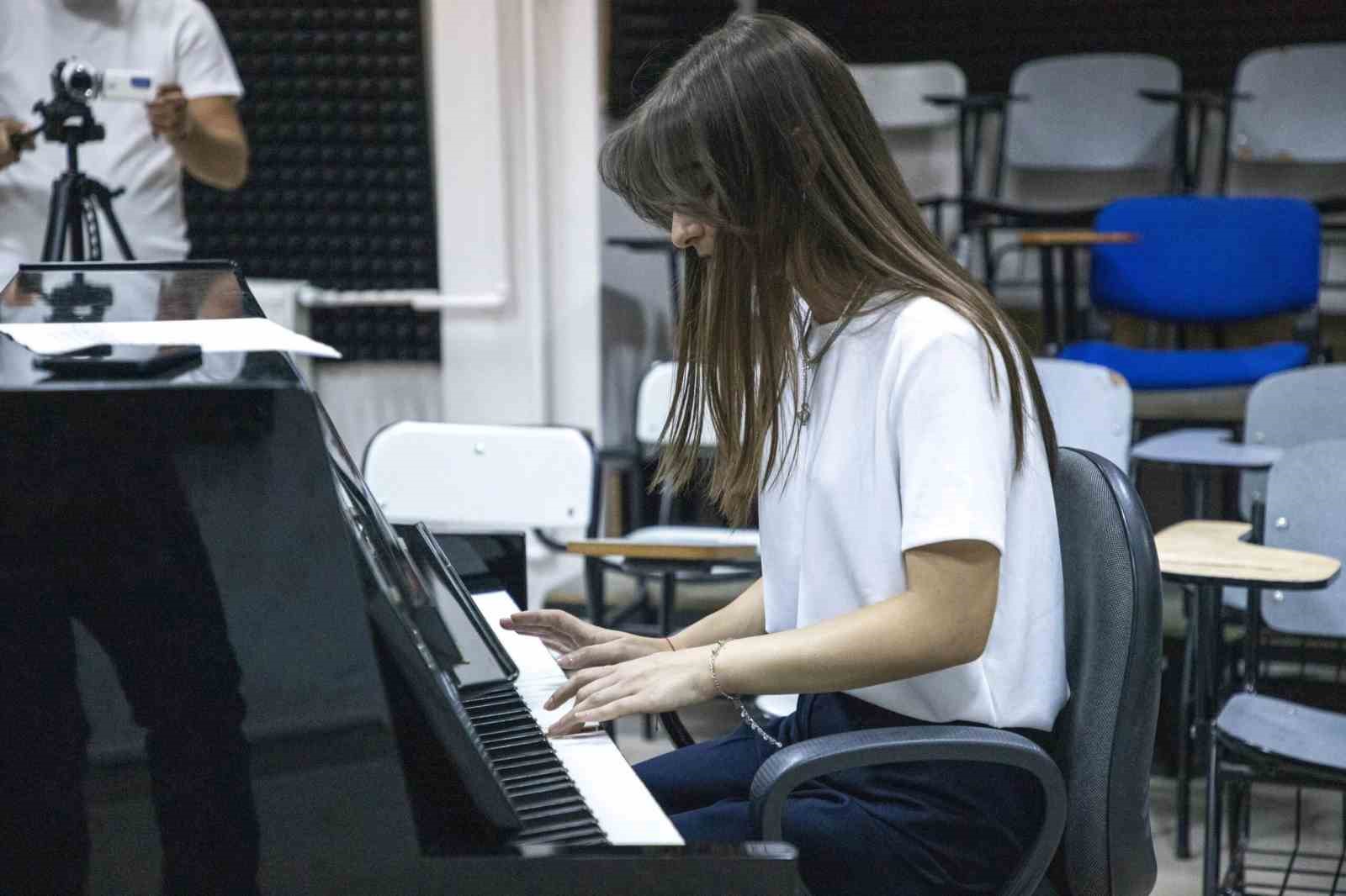 EBYÜ’de özel yetenek sınavları yapıldı