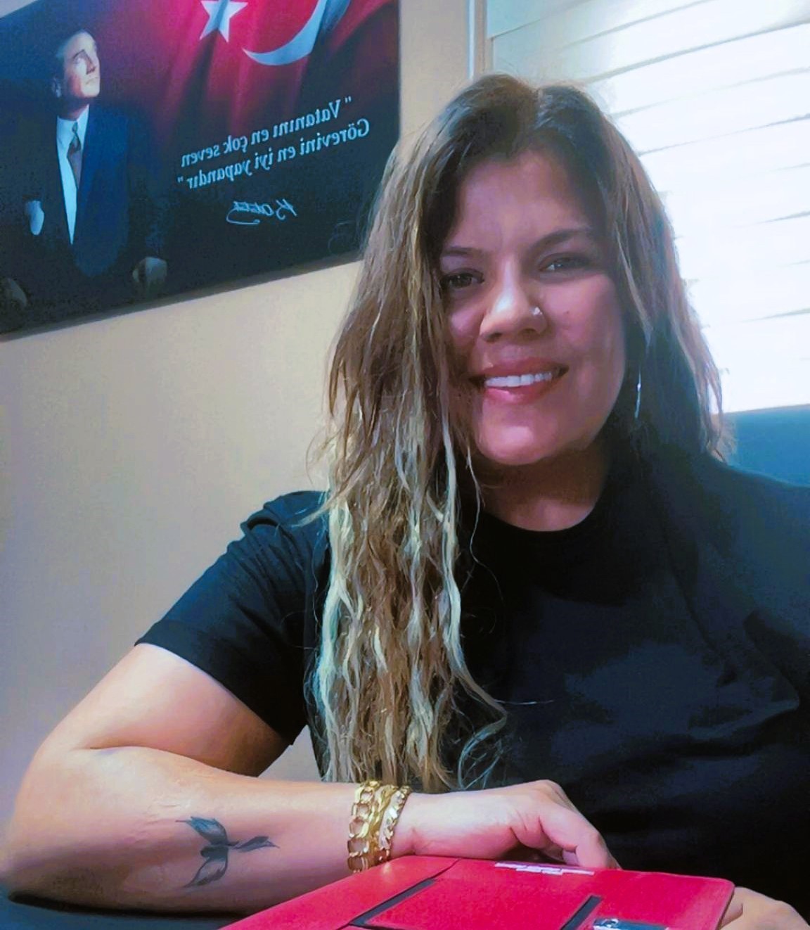 CHP’li Başkan kadın muhtarı belediyeden kovdu