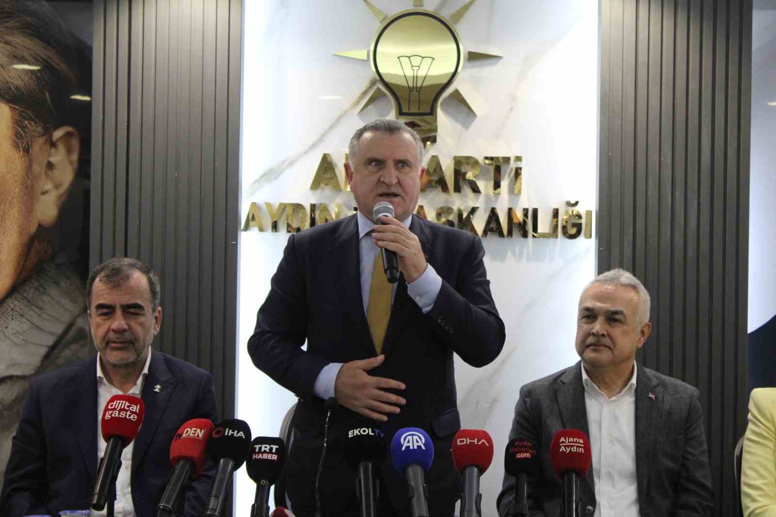 Bakan Bak: "Aydın, yapılan tesislerle beraber spor kenti olma yolunda hızla ilerliyor"