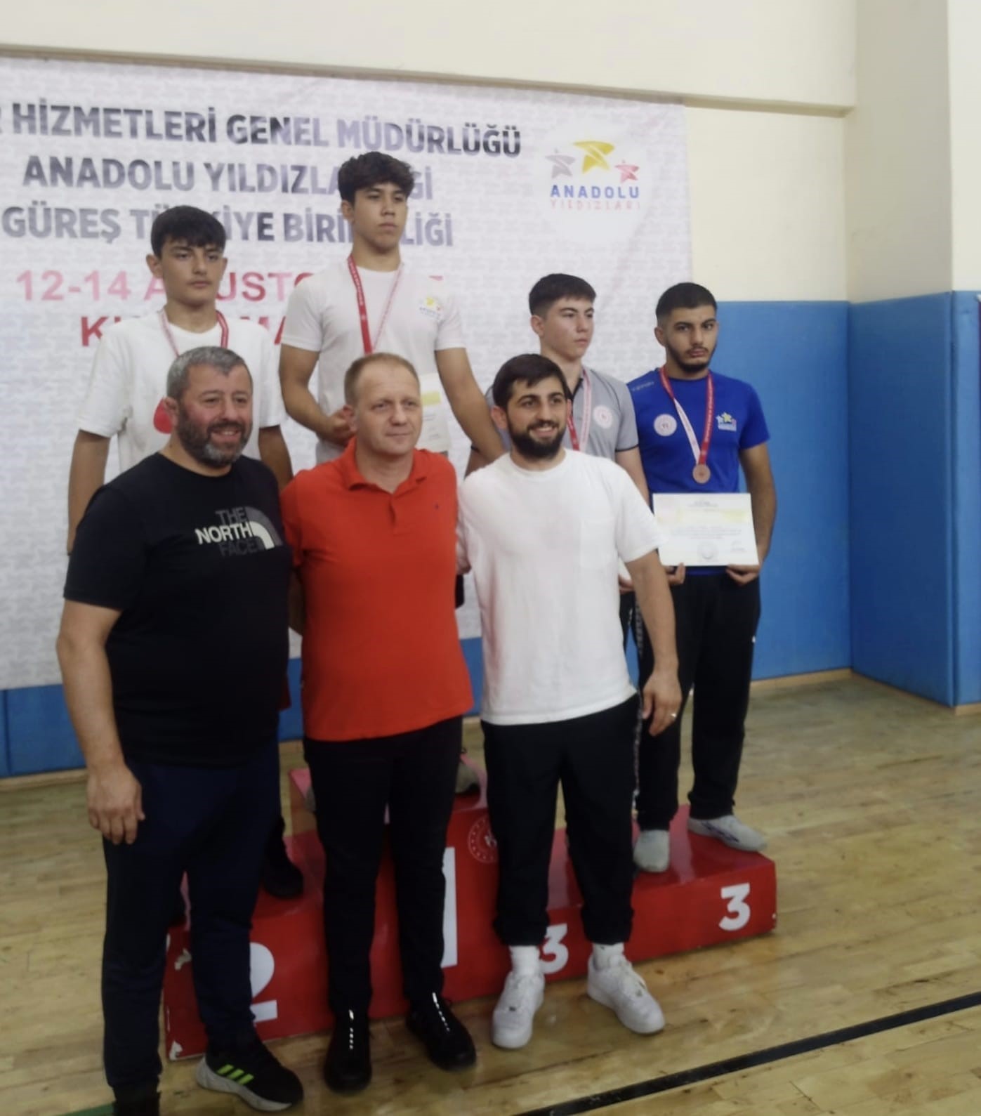 Yunusemreli sporculardan &ccedil;ifte madalya
