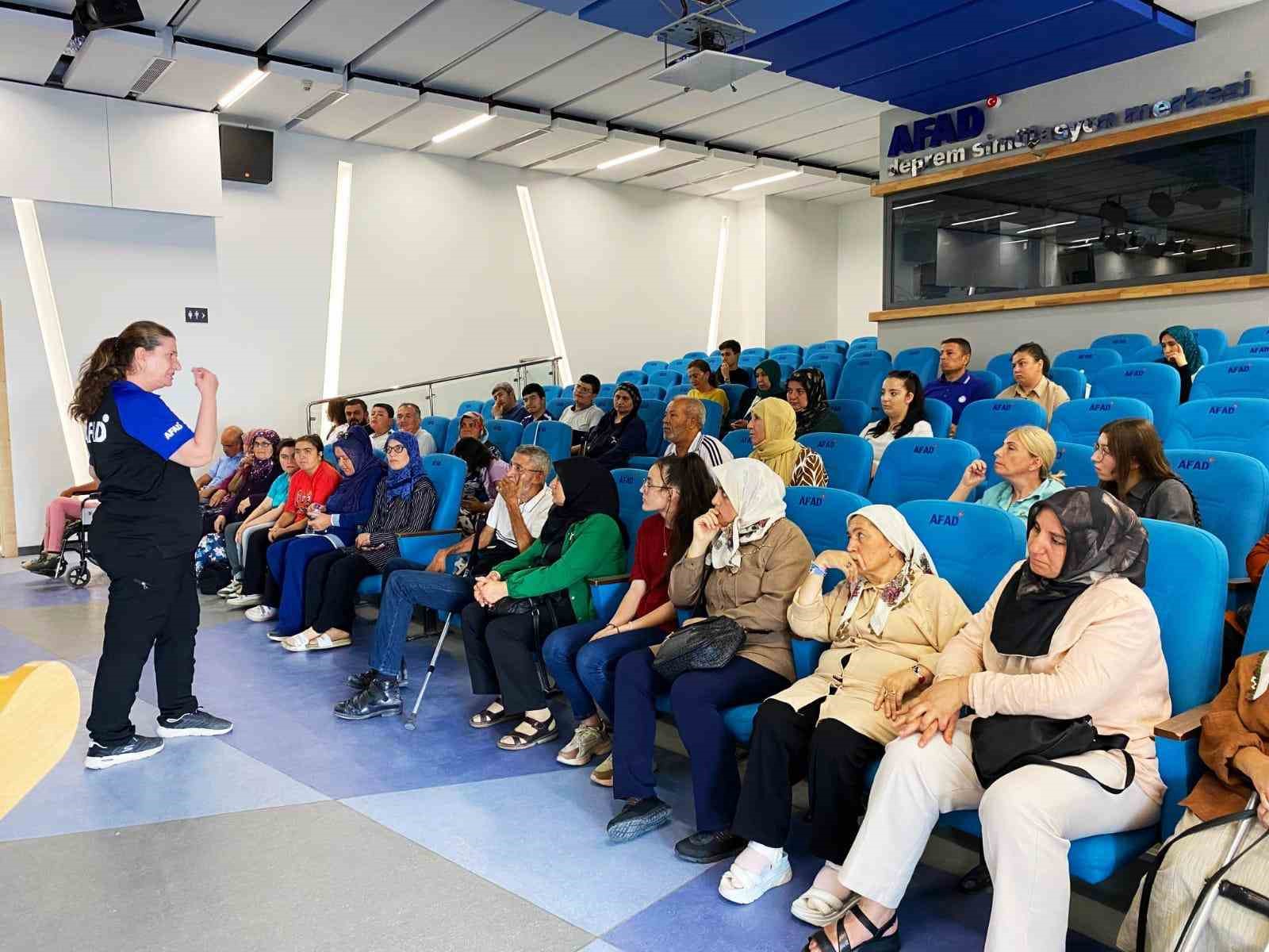 Avrupa Birliği destekli ’farkıMda mısın?’ projesinin eğitimleri devam ediyor