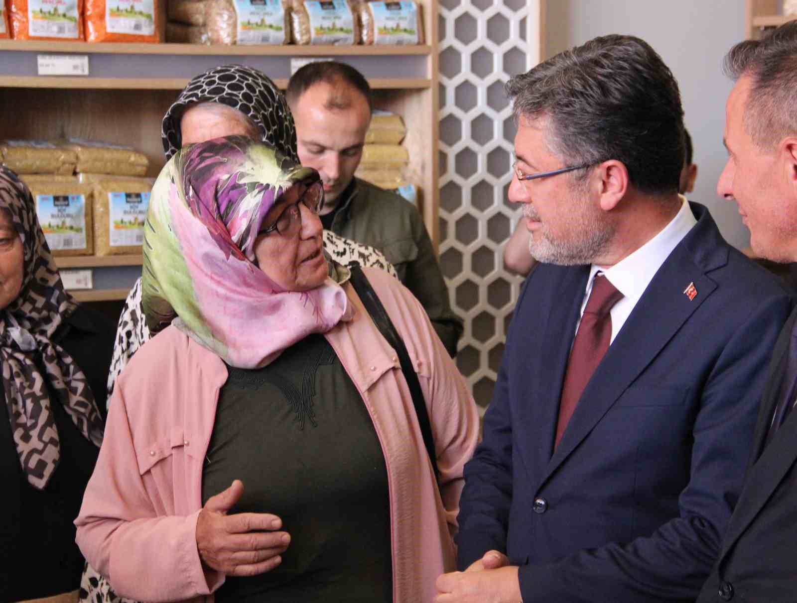 Tarım ve Orman Bakanı İbrahim Yumaklı:
