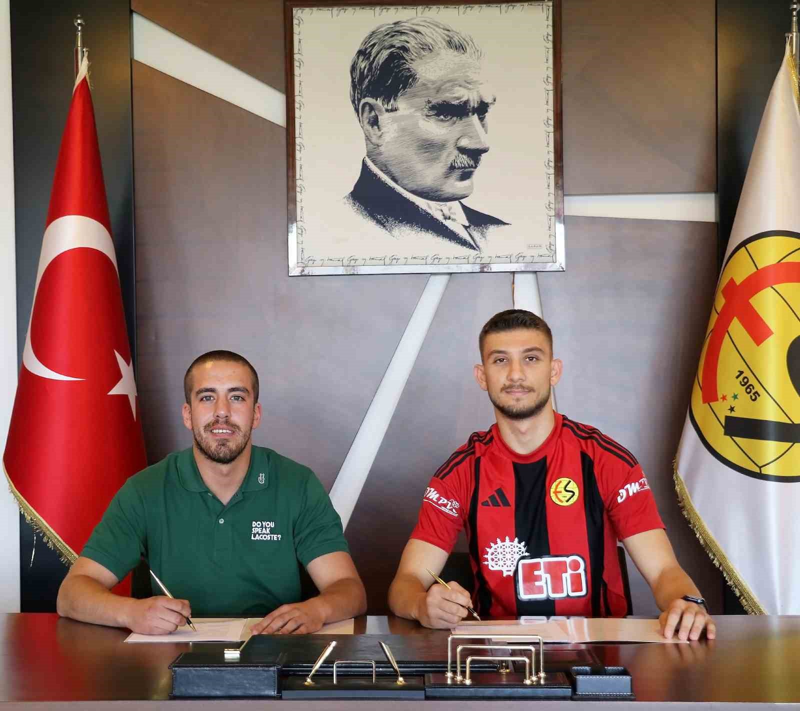 Eskişehirspor’un Adanaspor’dan yaptığı yeni transferi belli oldu