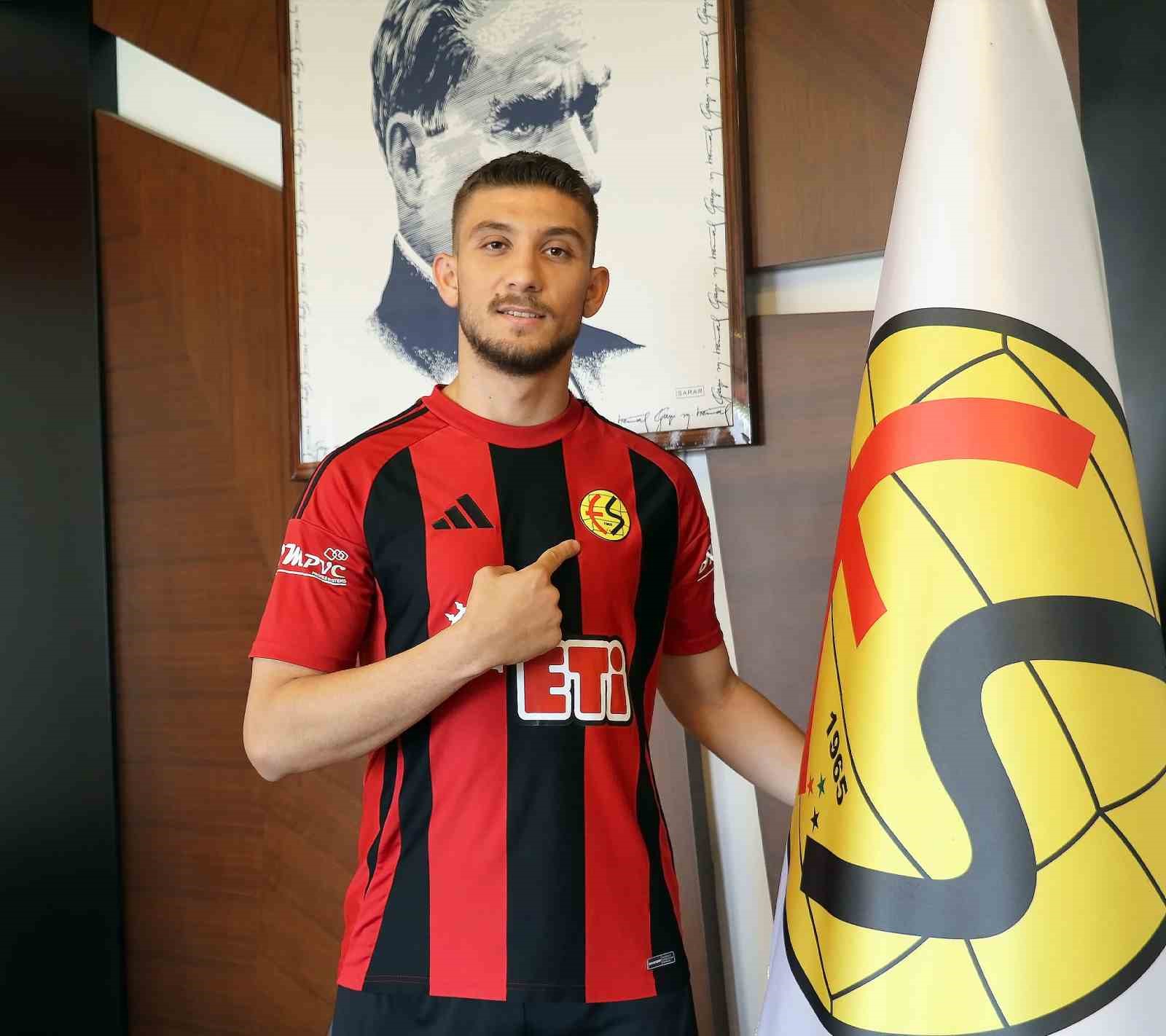 Eskişehirspor&rsquo;un Adanaspor&rsquo;dan yaptığı yeni transferi belli oldu
