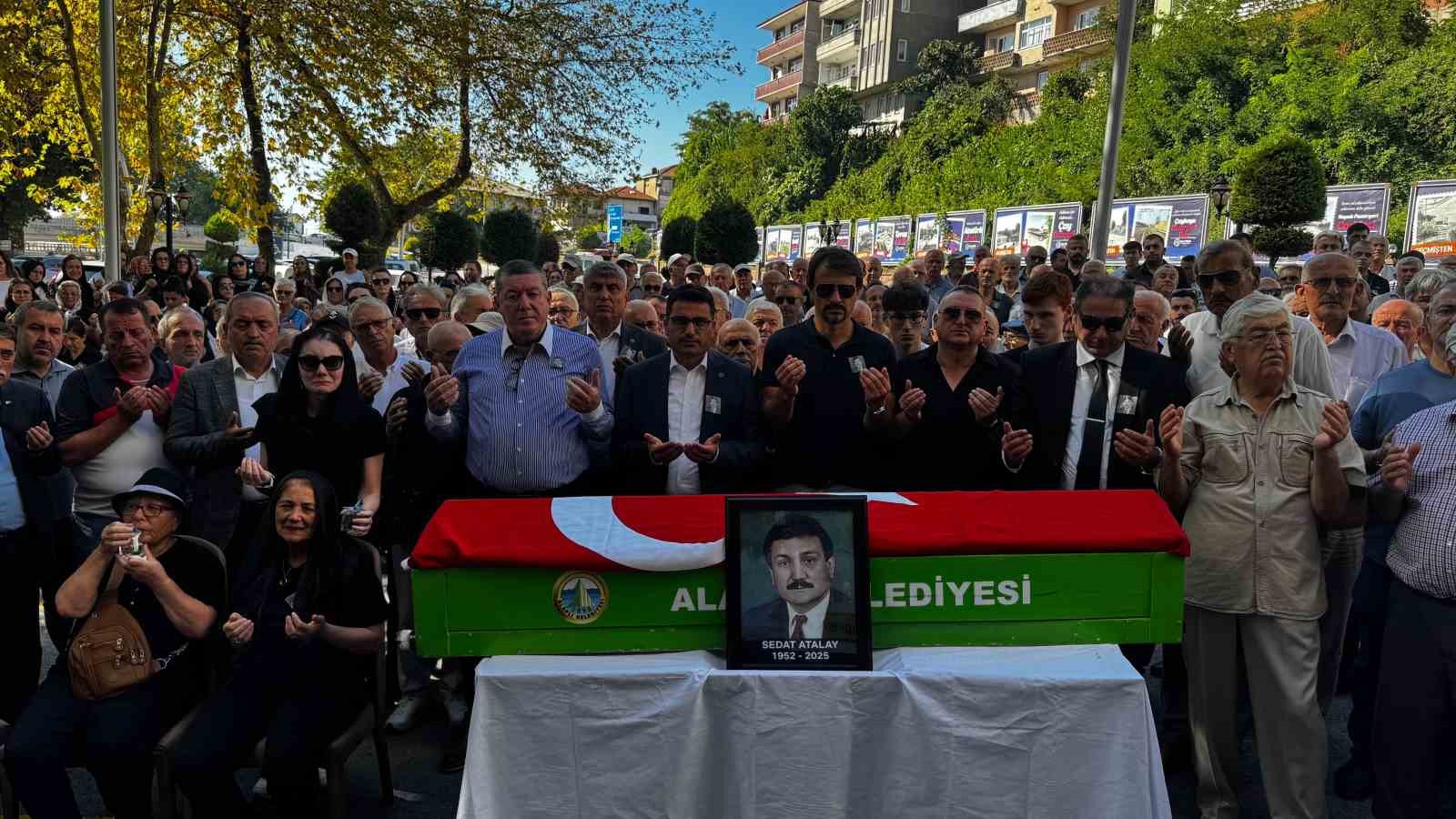 Alaplı eski belediye başkanı toprağa verildi