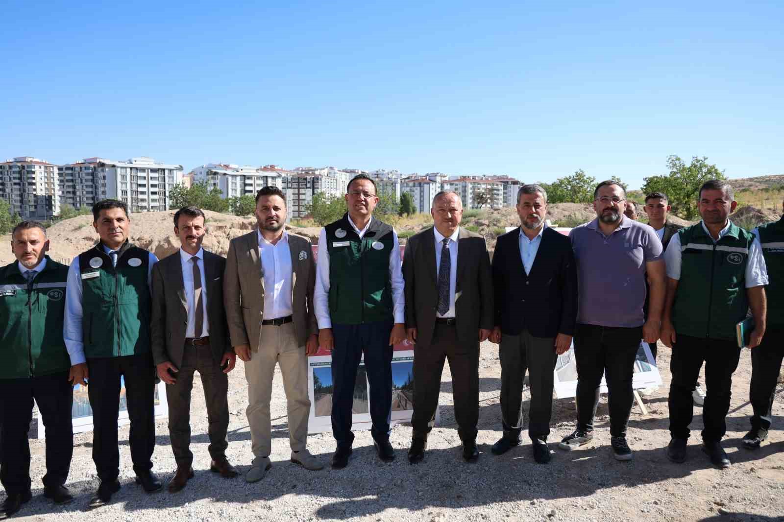 Bakan Yardımcısı Gizligider: "Bizden daha hızlı giden bir tehlike ile mücadele ediyoruz"