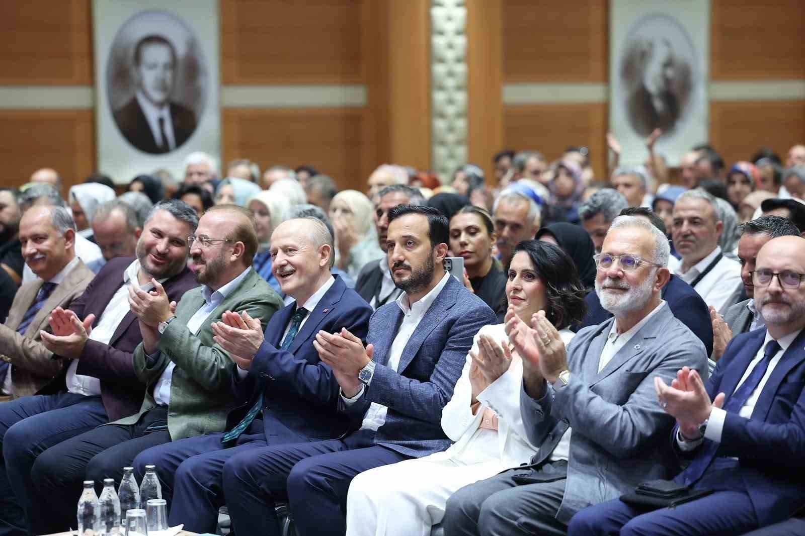 AK Parti’nin 81 ilde ‘Yeşil Dönüşüm ve İklim Farkındalığı Programı"nın İstanbul’daki toplantısı yapıldı