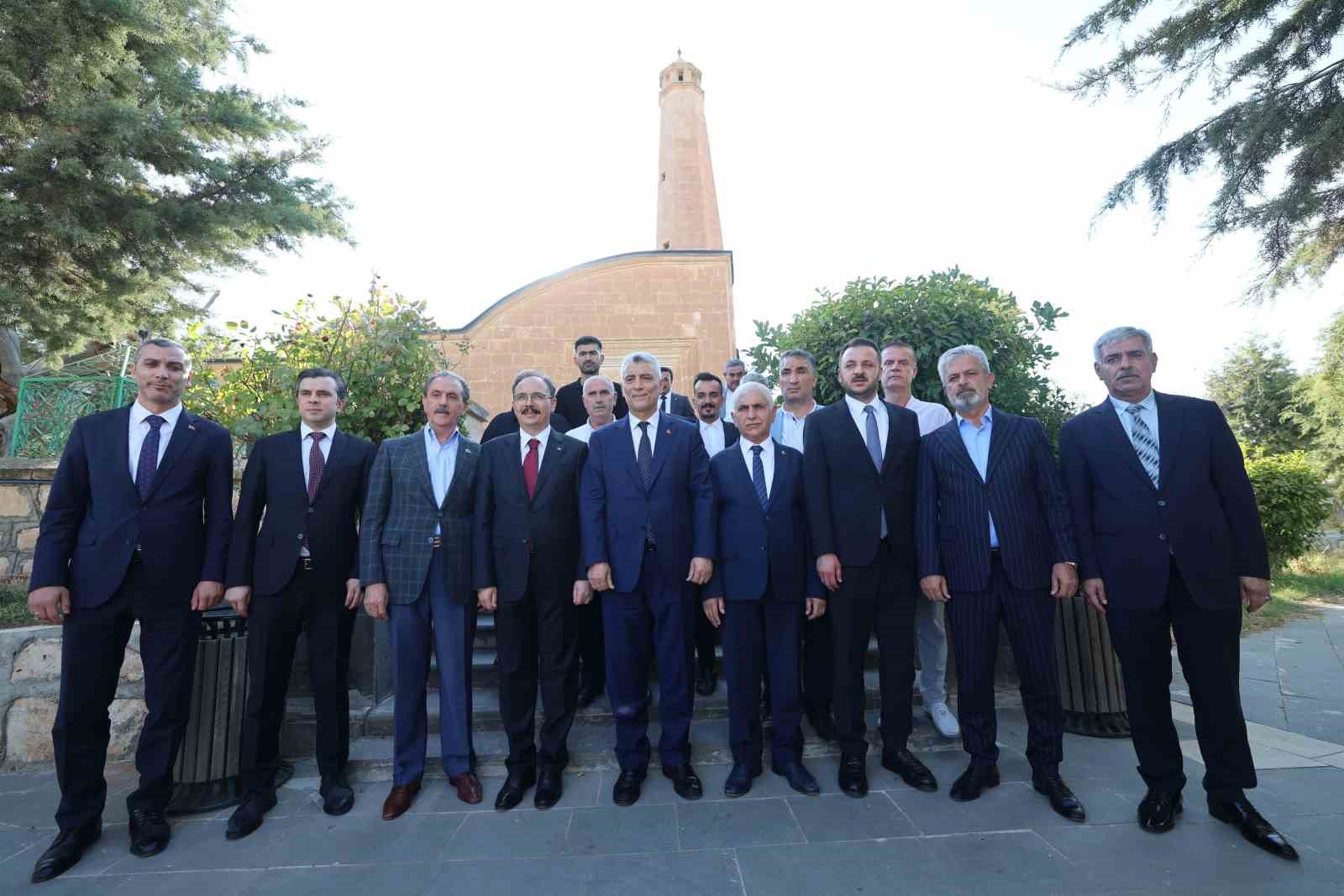 Ticaret Bakanı Bolat, Siirt&rsquo;te bir dizi ziyarette bulundu
