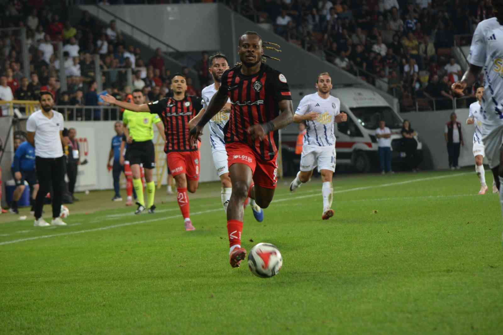 Trendyol 1. Lig: Çorum FK: 2 - Sarıyer: 1