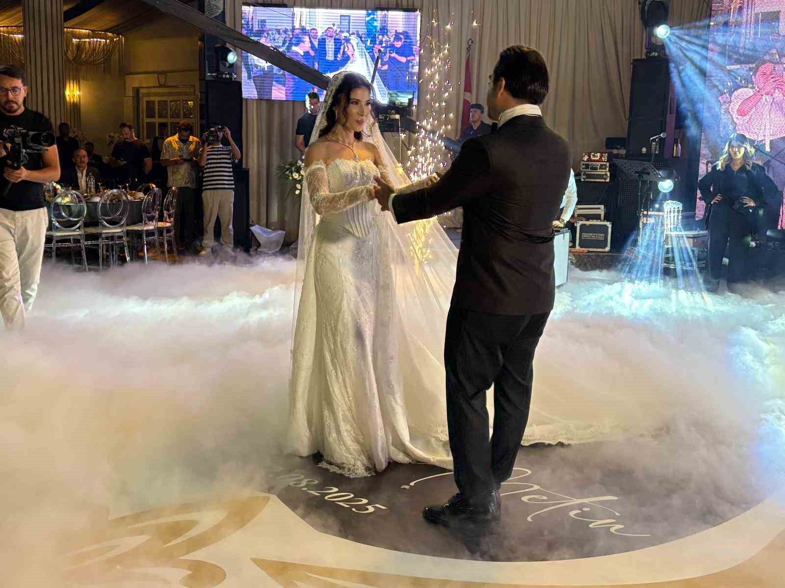 Selahattin Metin&rsquo;in oğlu Batuhan, d&uuml;nya evine girdi
