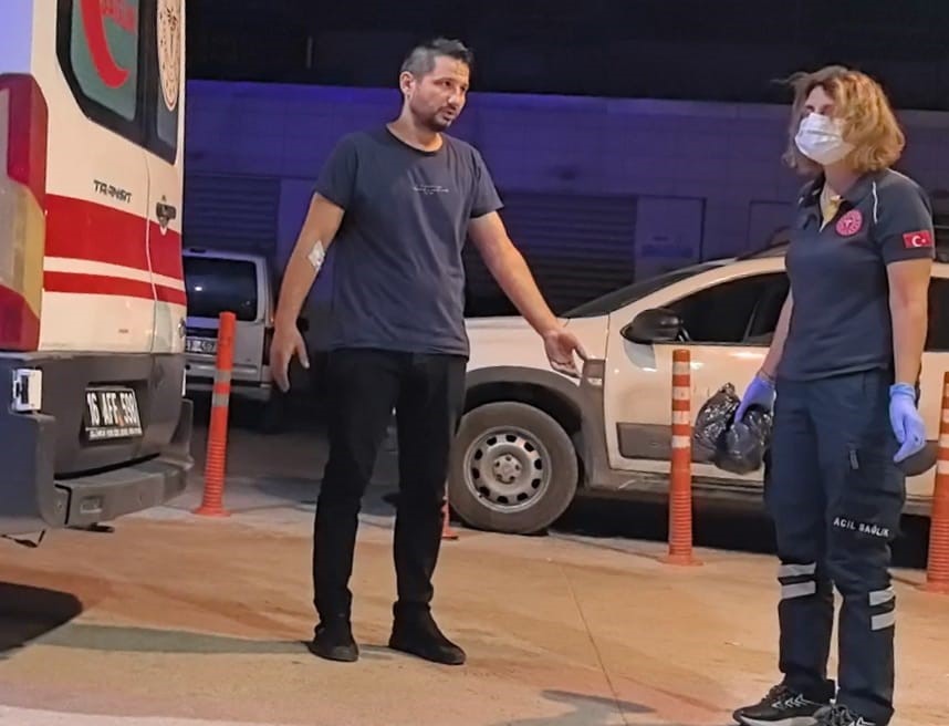 Bursa&rsquo;da &uuml;zerine asit sı&ccedil;rayan iş&ccedil;i yaralandı
