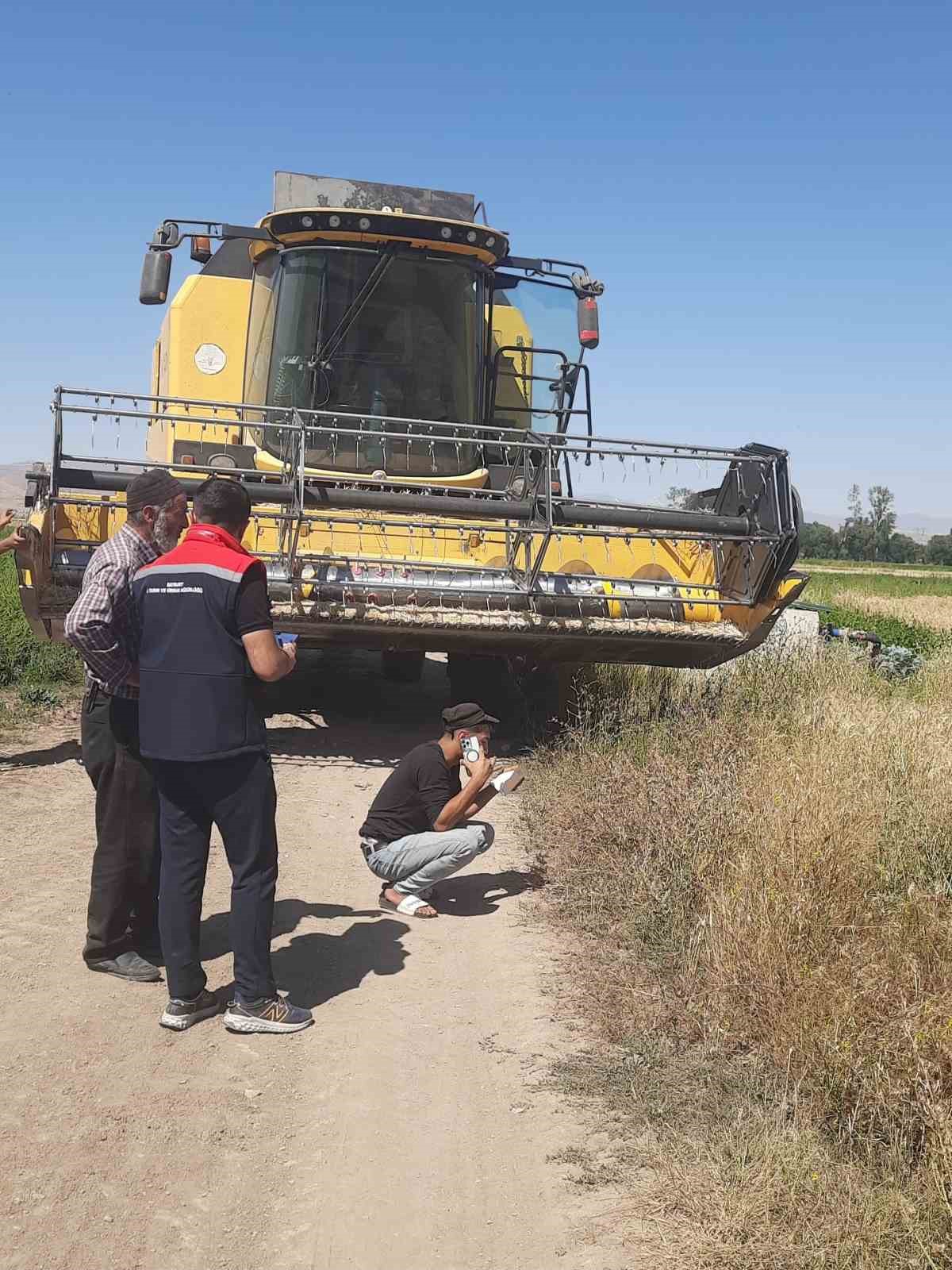 Demir&ouml;z&uuml;&rsquo;nde bi&ccedil;erd&ouml;ver kontrolleri s&uuml;r&uuml;yor
