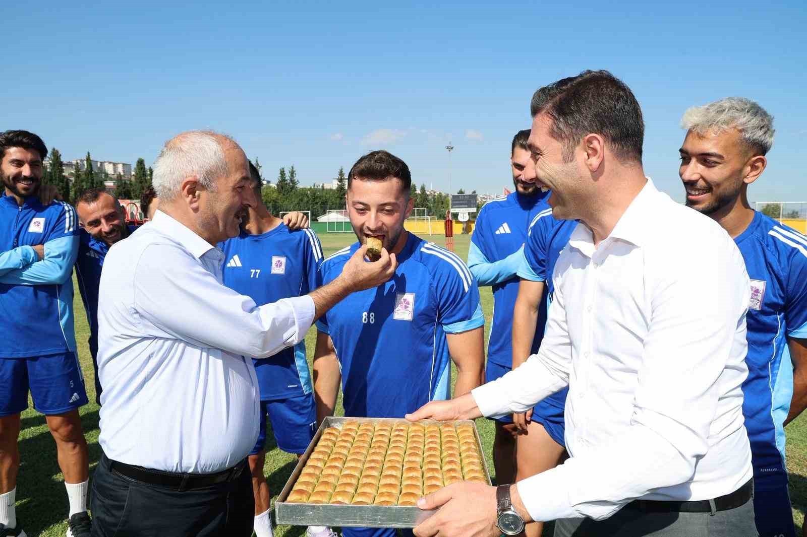 Başkan Büyükgöz’den Gebzespor’a moral desteği