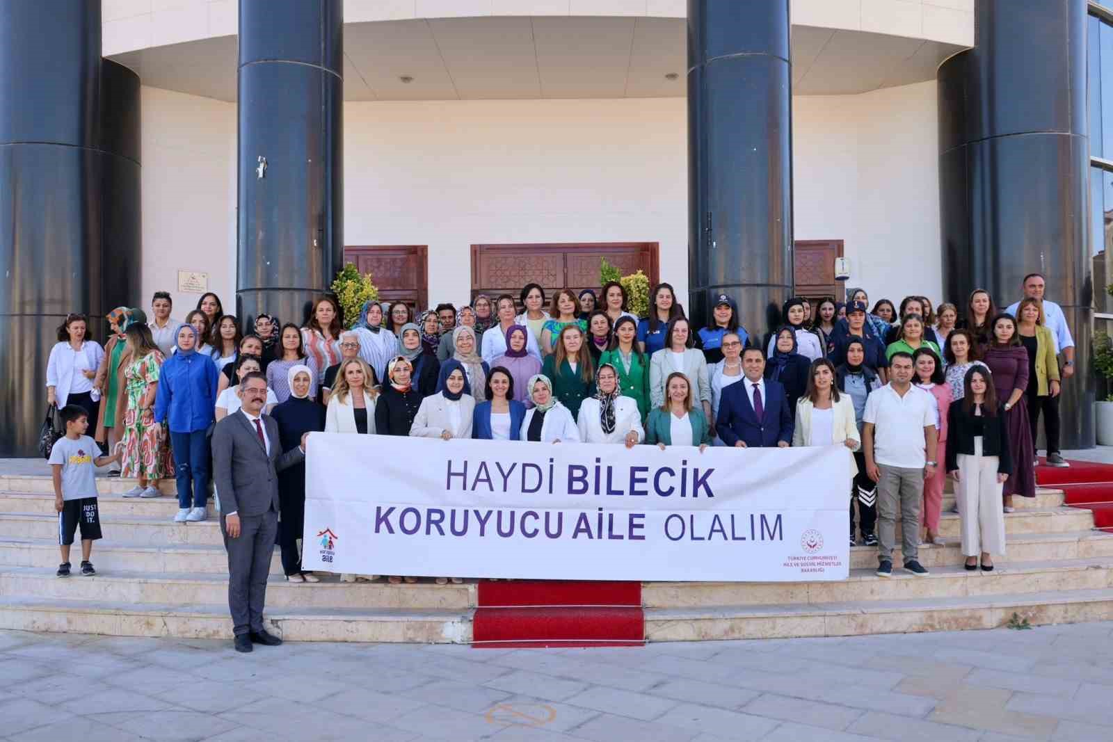 Bilecik&rsquo;te "Toplum Kalkınmasında G&ouml;n&uuml;l El&ccedil;ileri Projesi" etkinliği
