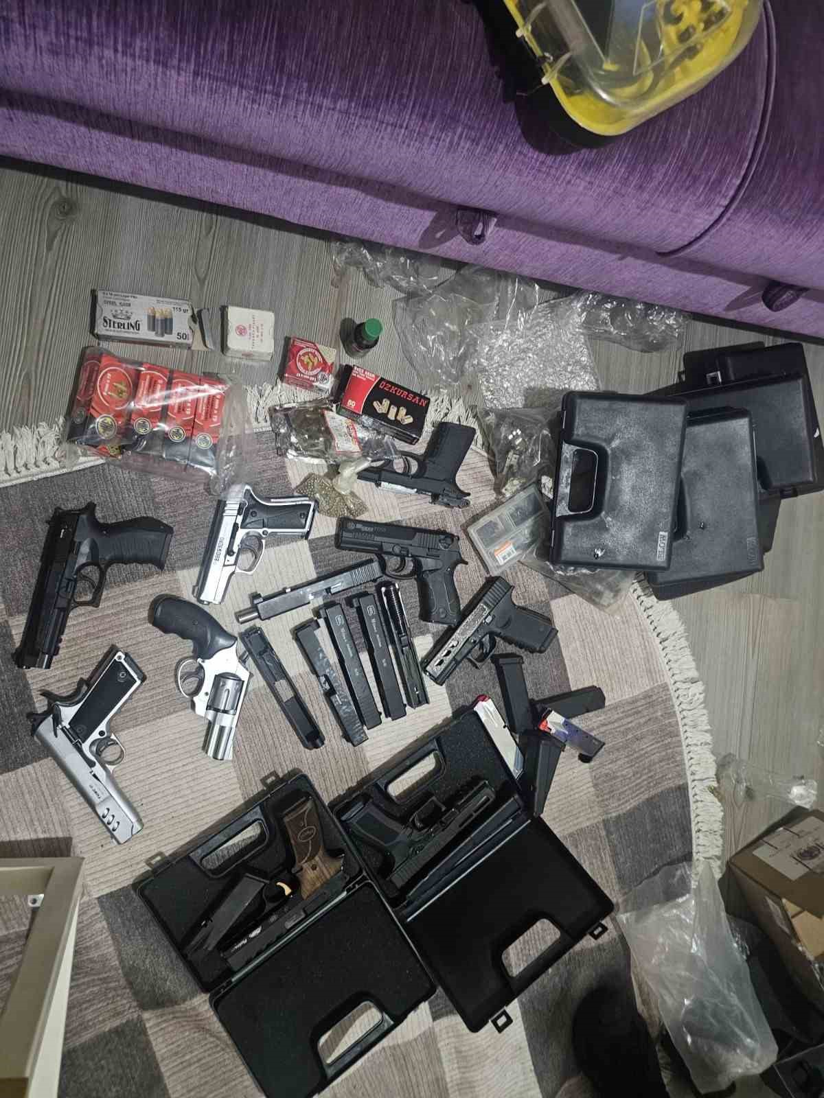 İstanbul’da silah kaçakçısına operasyon