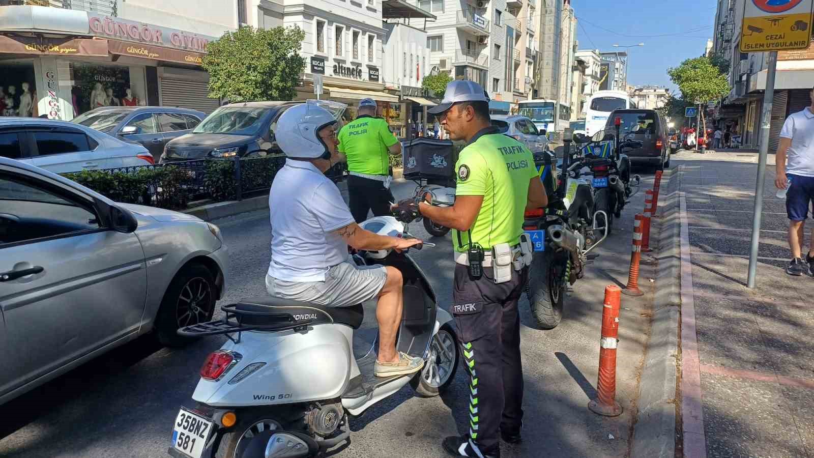 Aydın’da motosiklet sürücüleri denetlendi