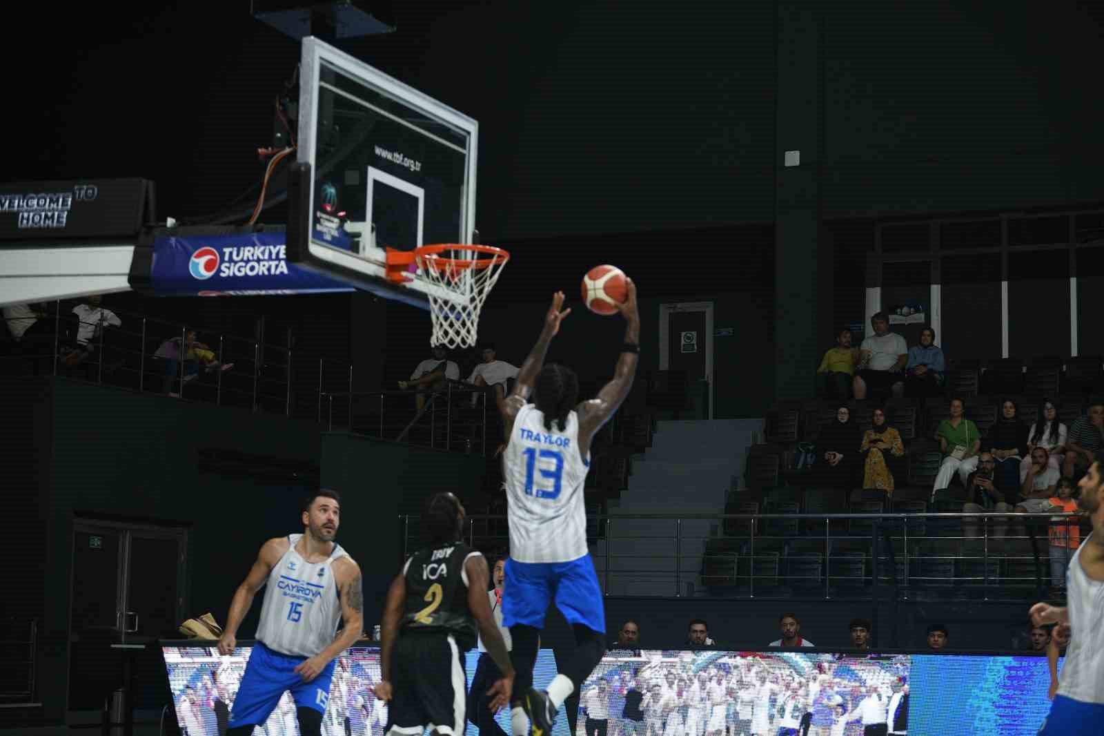 Çayırova Belediyesi, sezonun ilk hazırlık maçında sahadan galibiyetle ayrıldı
