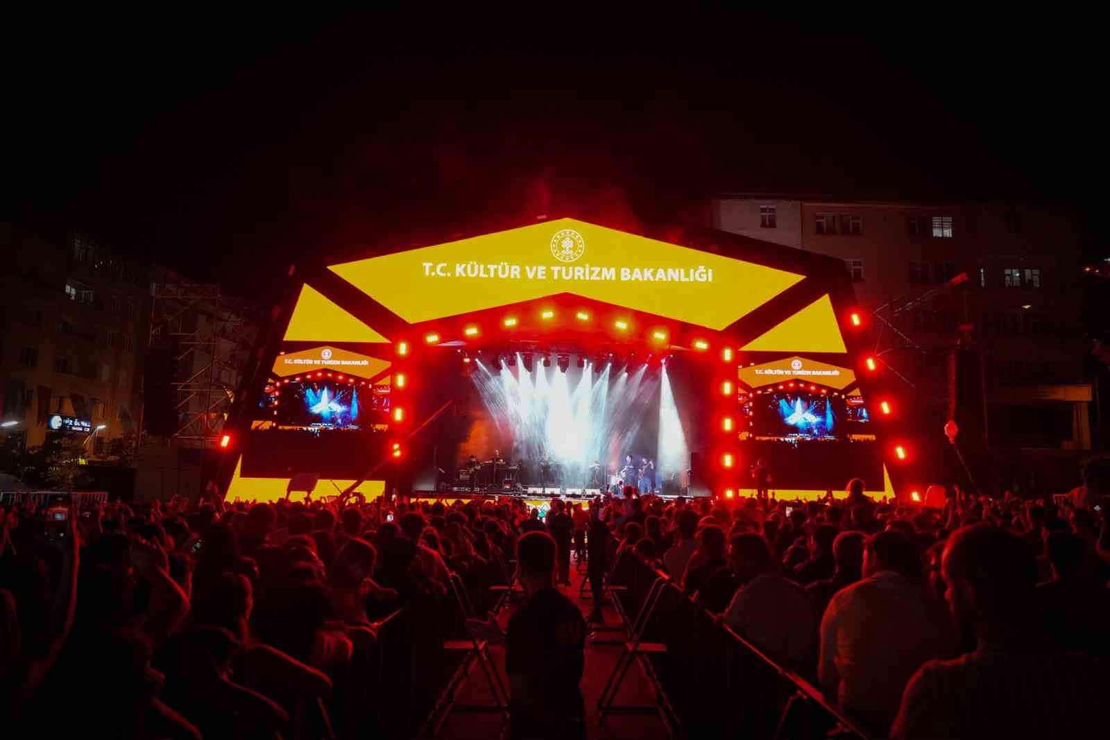 Hakk&acirc;ri&rsquo;de Murat Dalkılı&ccedil; r&uuml;zg&acirc;rı esti
