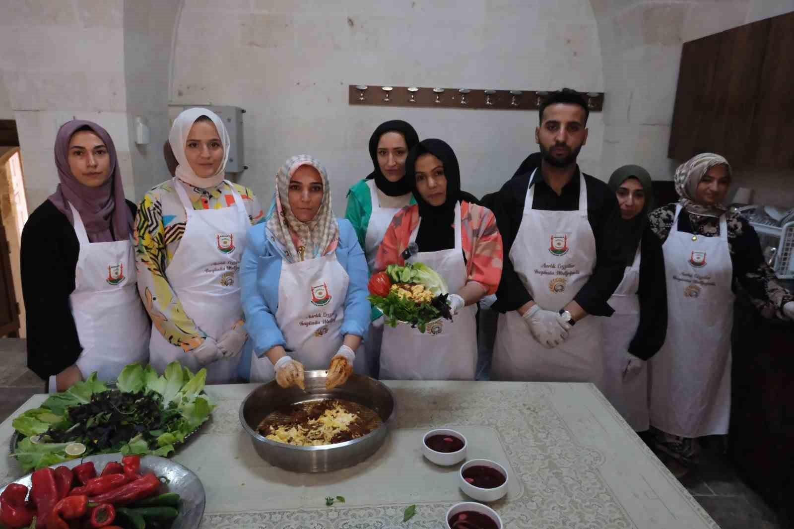 Şanlıurfa’da yöresel yemeklerin yeni nesillere aktarılması için yoğun çalışma