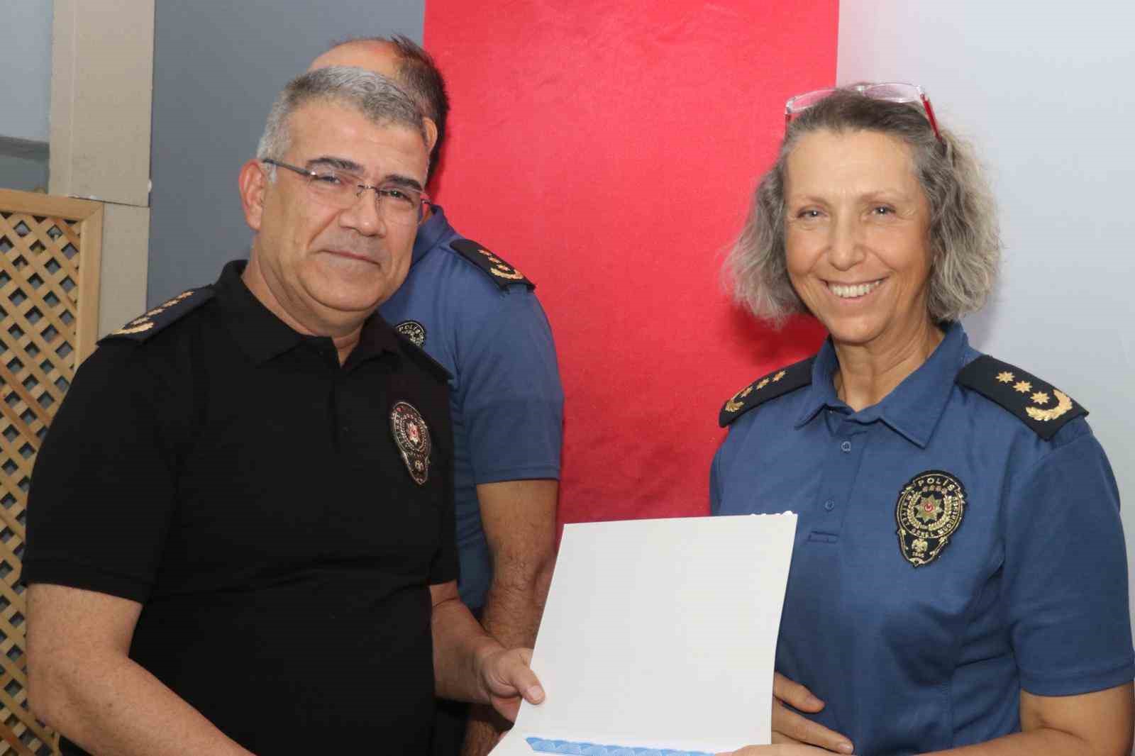 Burdur’da 120 emniyet personeline başarı belgesi verildi