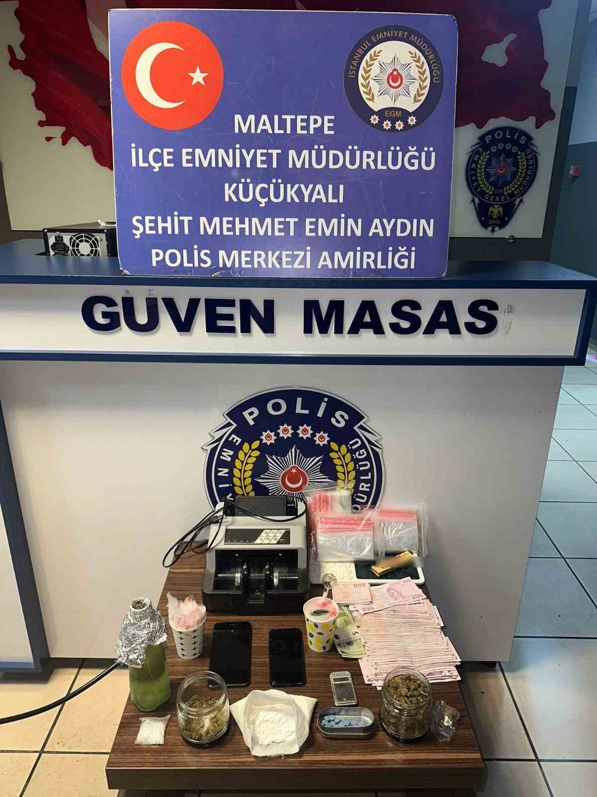 Maltepe&rsquo;de d&uuml;zenlenen operasyonda &ccedil;ok sayıda uyuşturucu madde ele ge&ccedil;irildi
