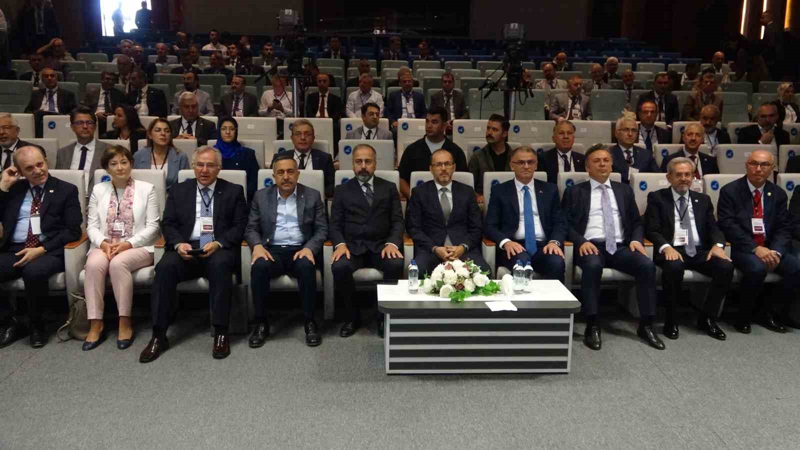 Van’da "Üniversite Hastaneleri Birliği Çalıştayı" başladı