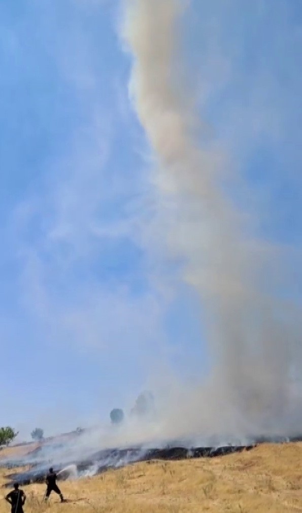 Yangında duman hortumu oluştu
