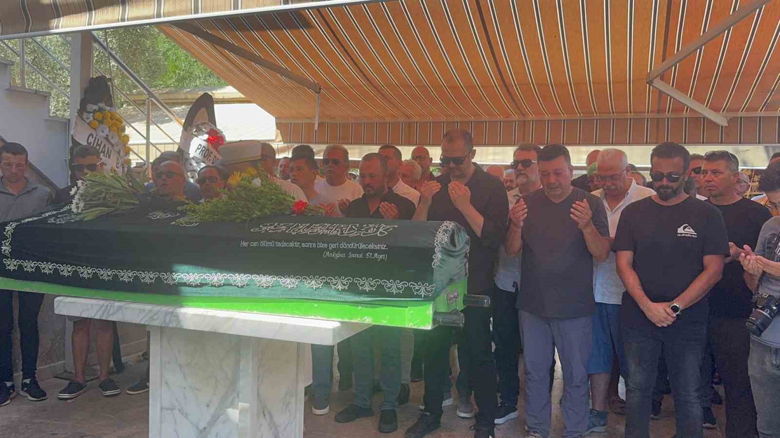 Marmaris’te motosiklet kazasında hayatını kaybeden Arda Kara toprağa verildi