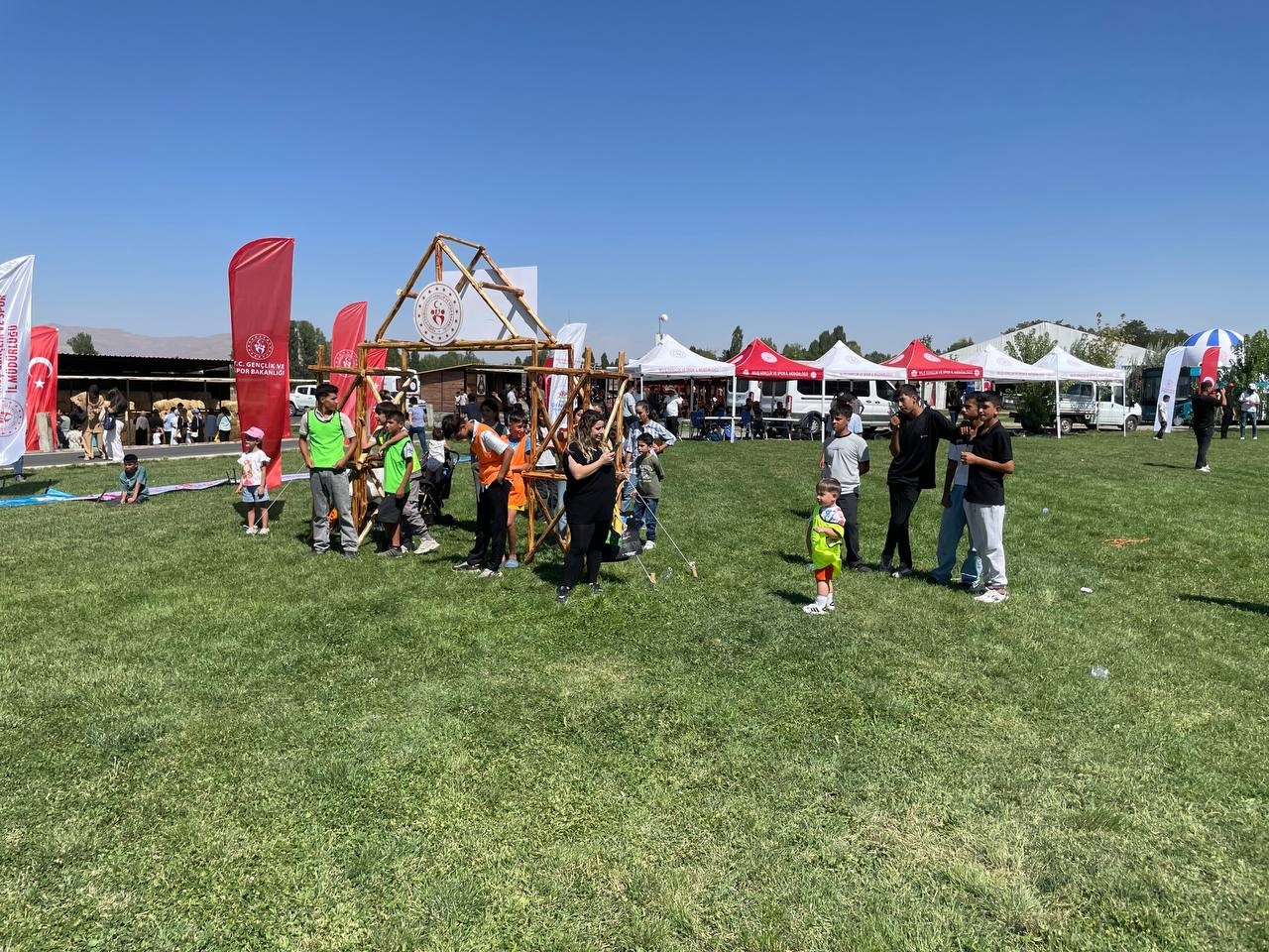 Malazgirt Zaferi&rsquo;nin 954&rsquo;&uuml;nc&uuml; yıl d&ouml;n&uuml;m&uuml; kutlamaları Malazgirt&rsquo;te başladı
