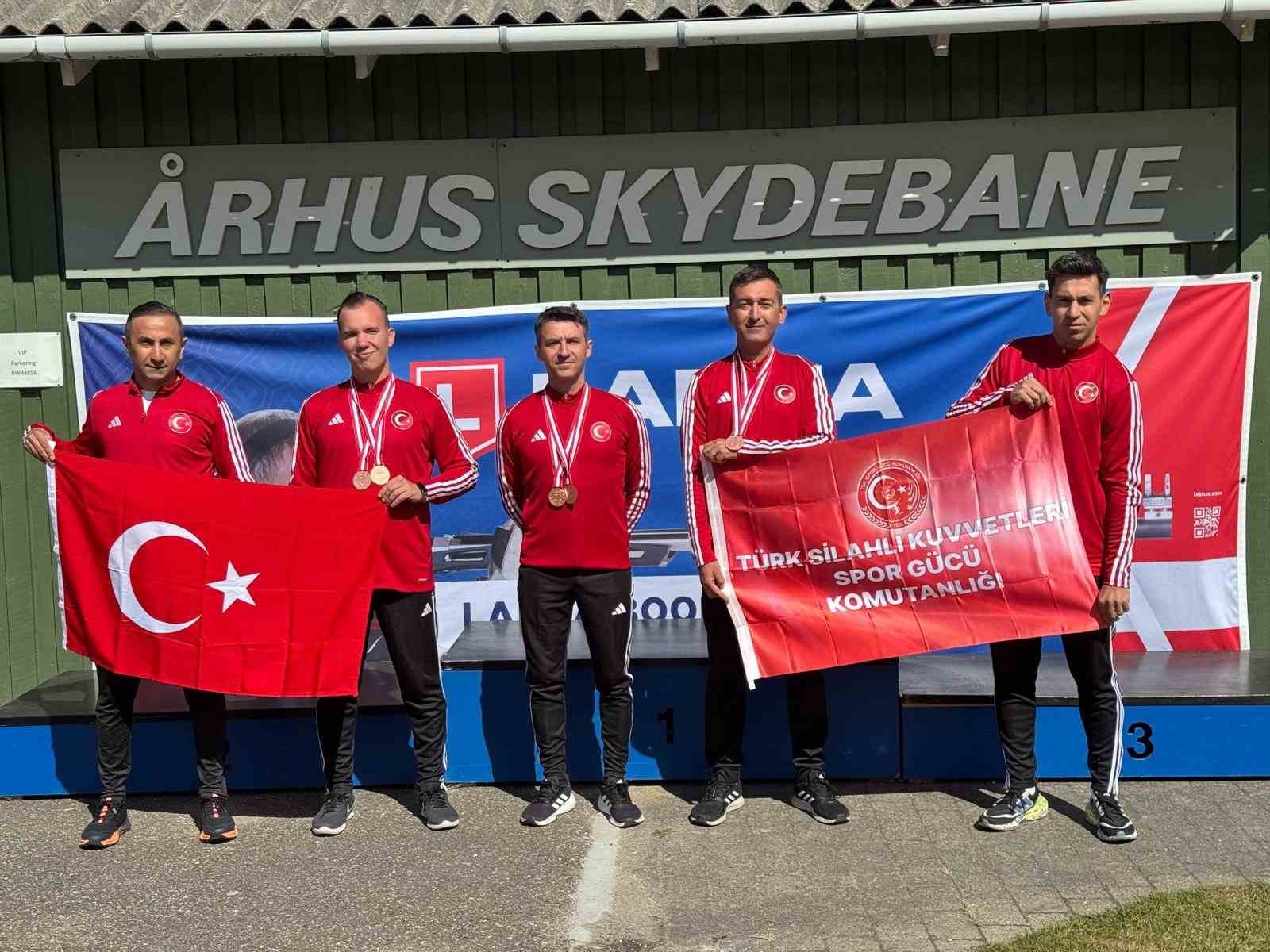 TSK Spor Gücü Erkek Tüfek Atış Takımı’ndan 300 metre Ateşli Silahlar Tüfek branşında Avrupa 3’üncülüğü