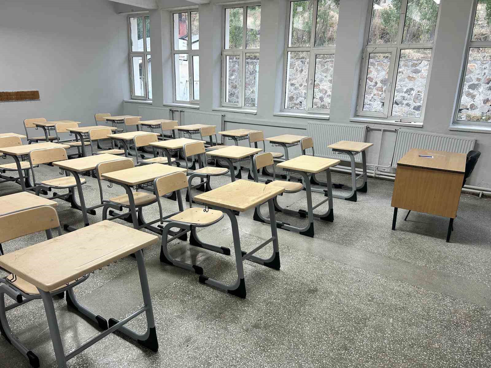 K&ouml;y okulları yenileniyor
