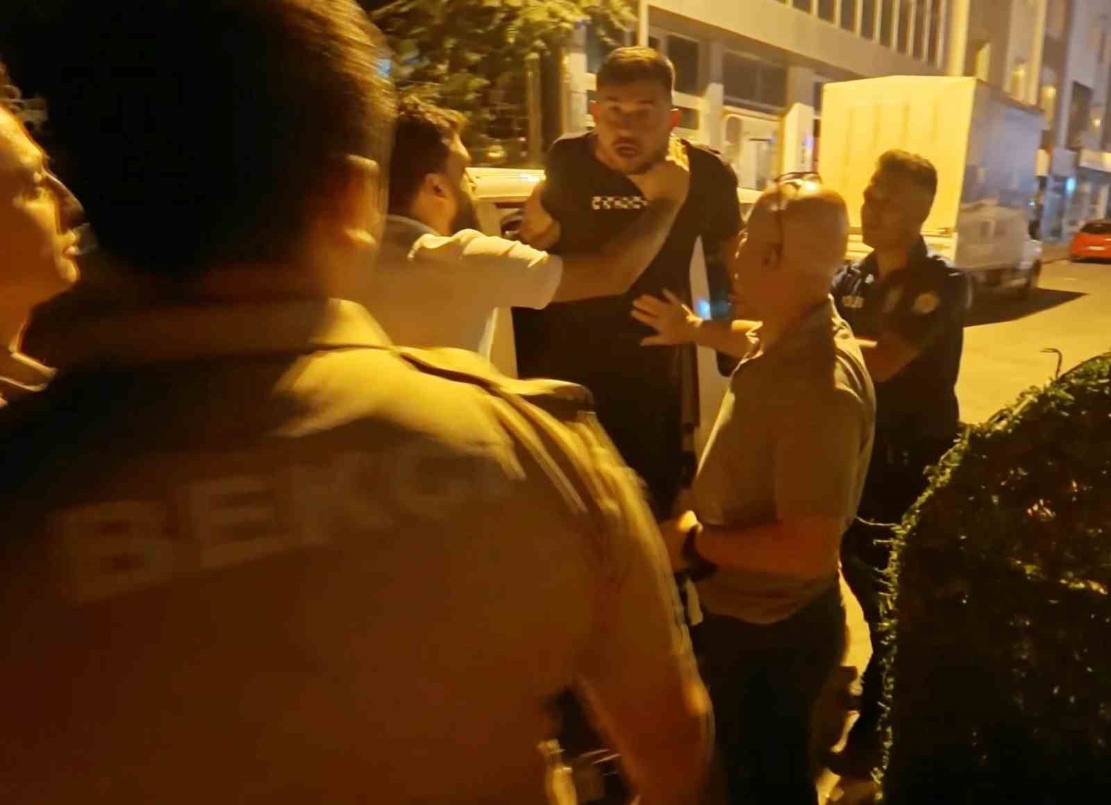 Arkadaşını bıçaklayan şahıs kovalamaca sonucu yakalandı