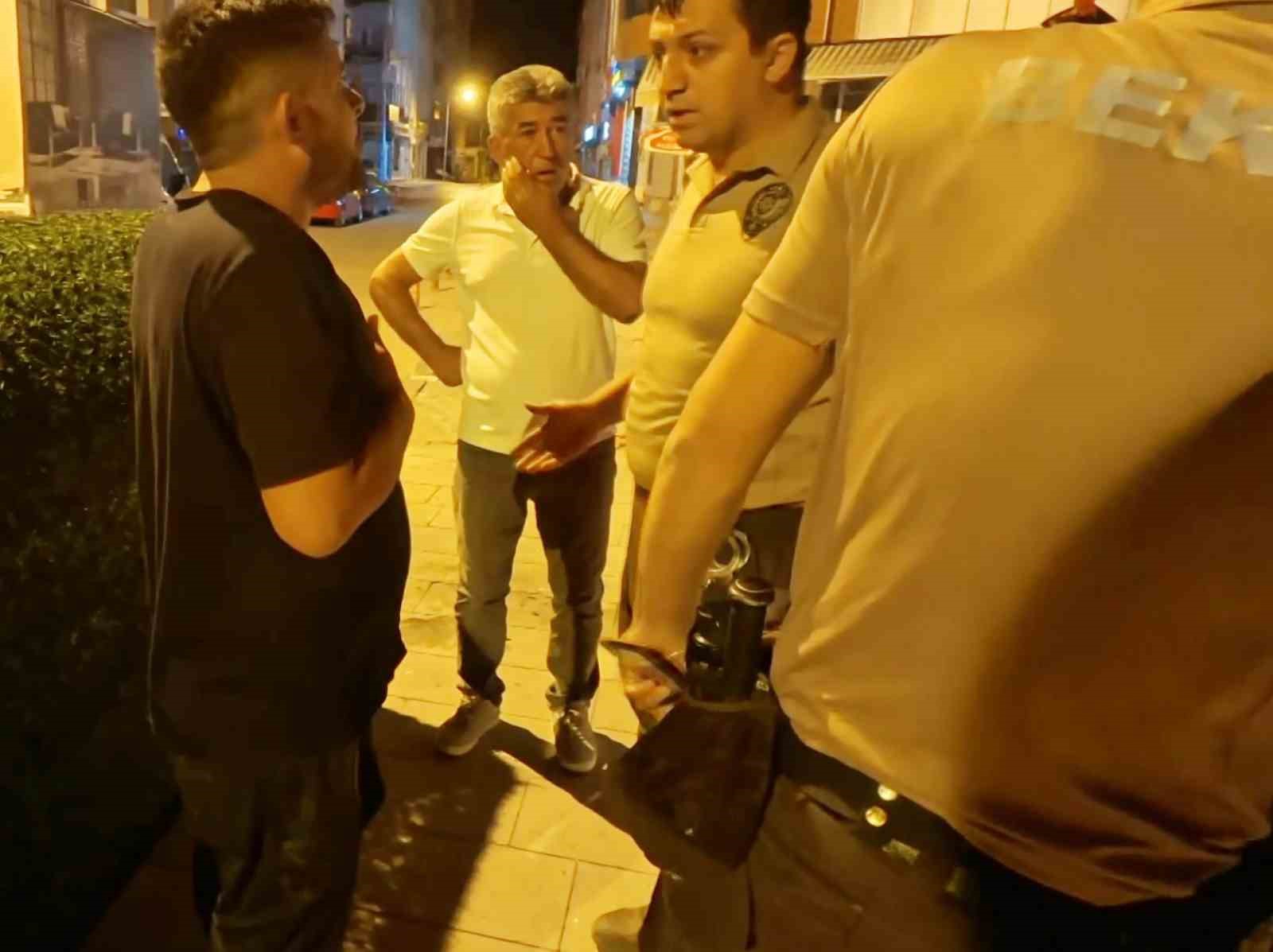 Arkadaşını bı&ccedil;aklayan şahıs kovalamaca sonucu yakalandı
