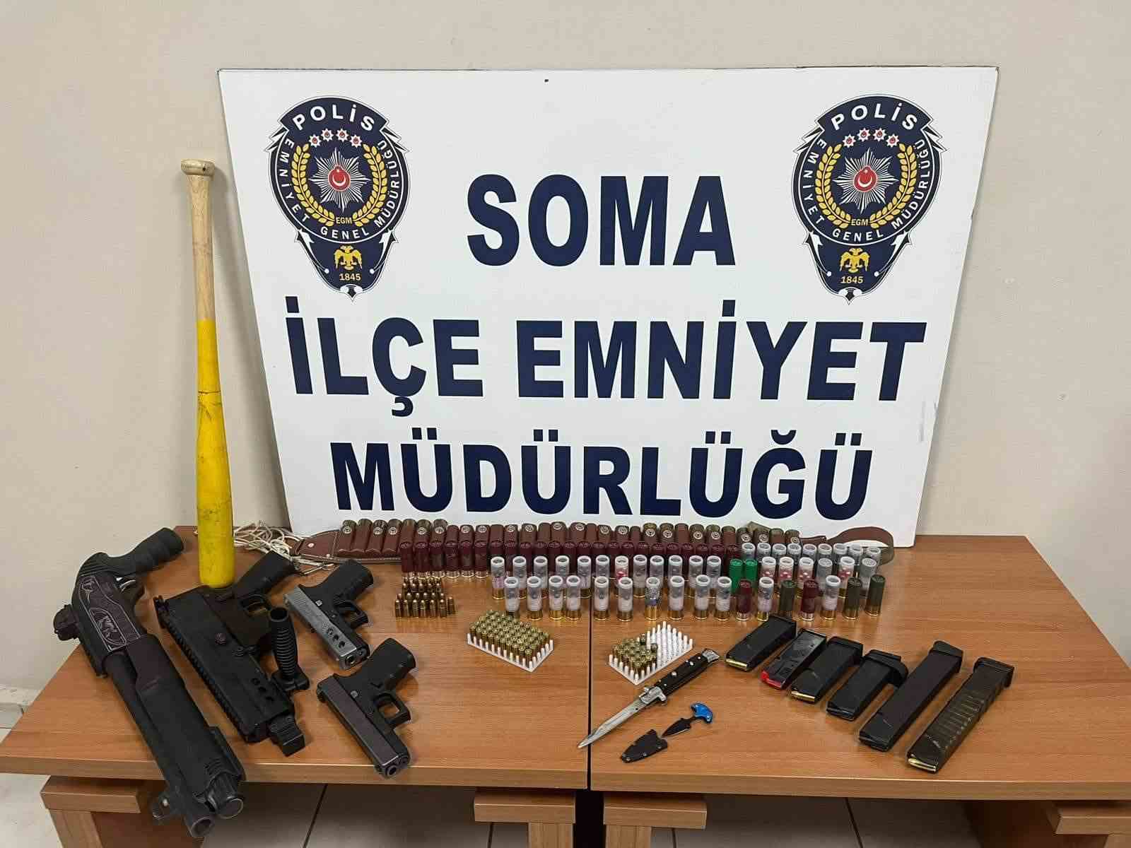 Haklarında arama bulunan şahıslar polisle çatıştı: 5 tutuklama