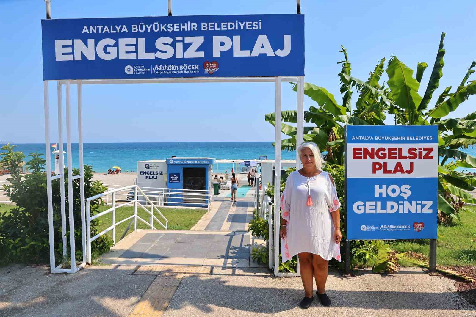 B&uuml;y&uuml;kşehir&rsquo;in engelsiz plajlarına ziyaret&ccedil;i akını

