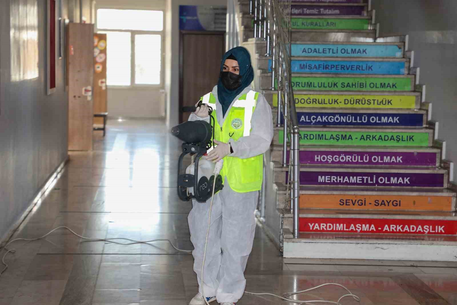 Talas’ta okullar yeni döneme hazırlanıyor