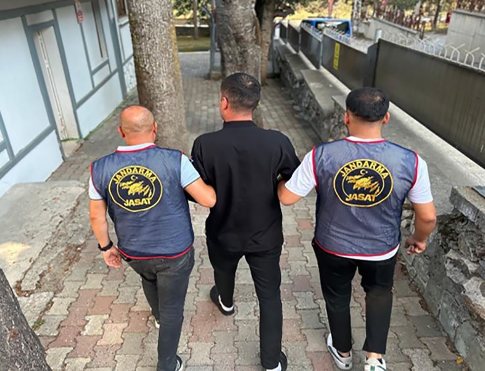 Bolu’da farklı suçlardan aranan 3 kişi tutuklandı