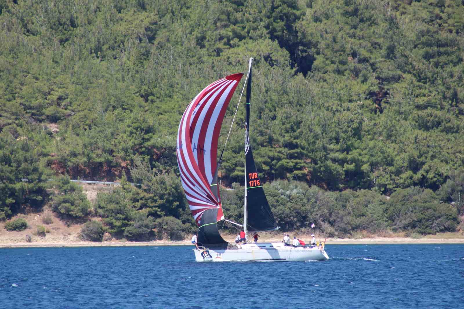 Cumhurbaşkanlığı 6. Uluslararası Yat Yarışları, &Ccedil;anakkale etabı başladı
