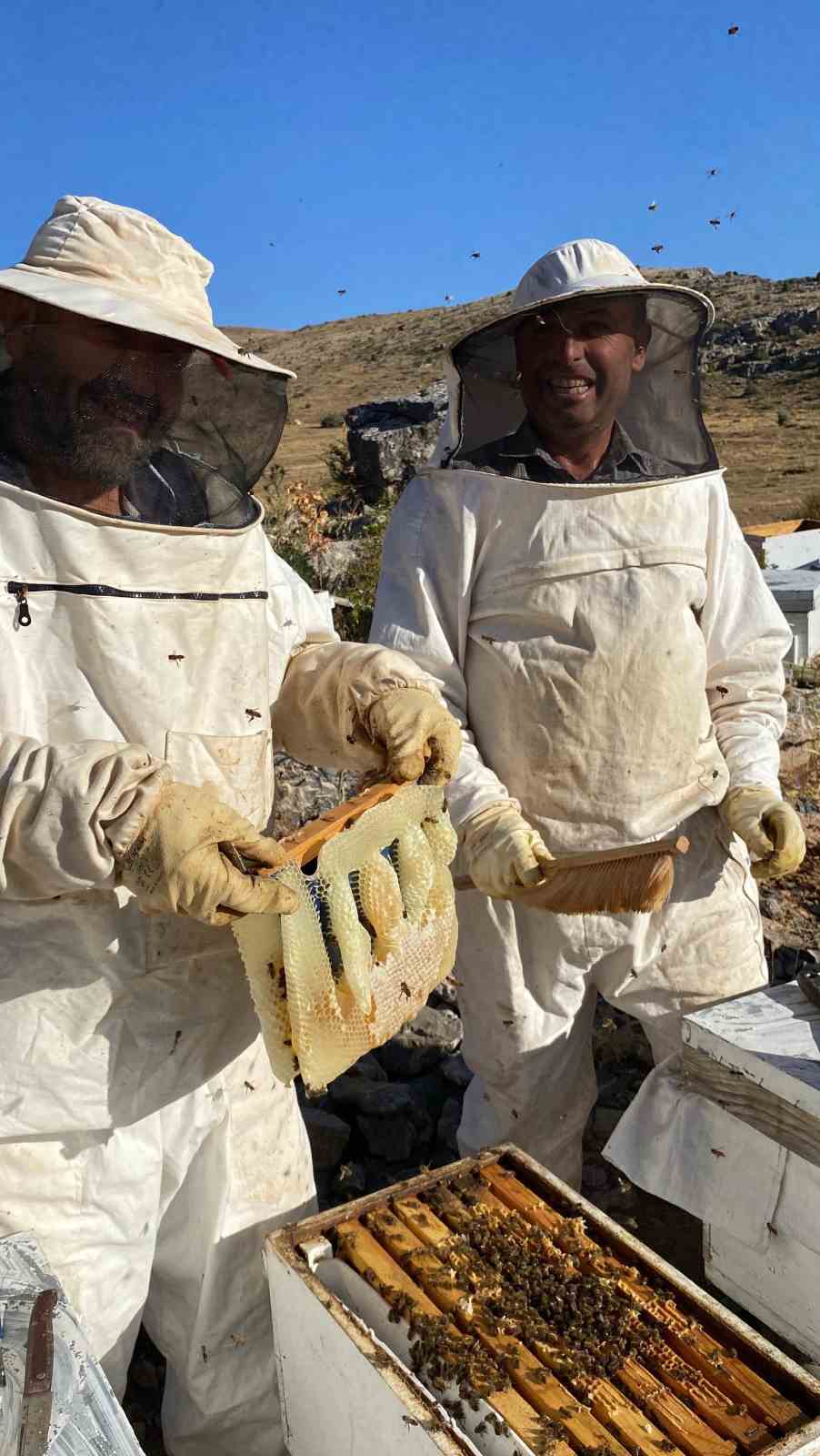 Bozkır’da bal hasadı tamamlandı