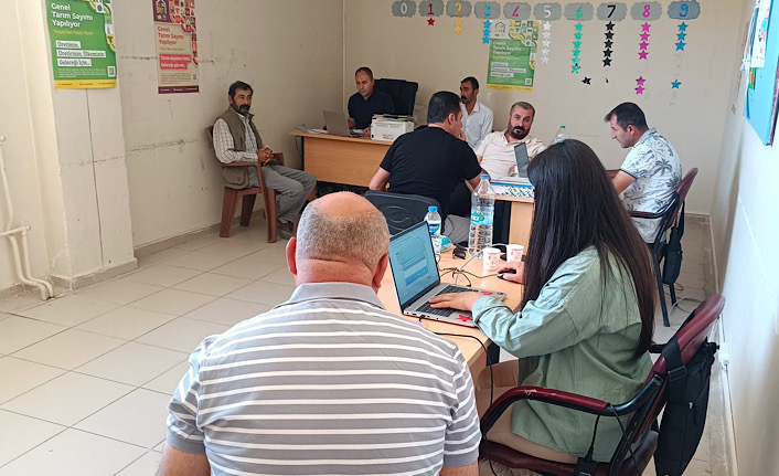 Y&uuml;ksekova&rsquo;da tarım sayımı devam ediyor
