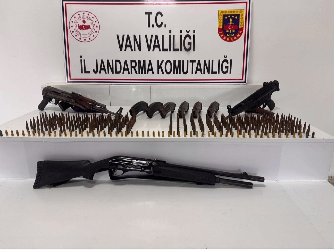 Van’da silah ve mühimmat ele geçirildi