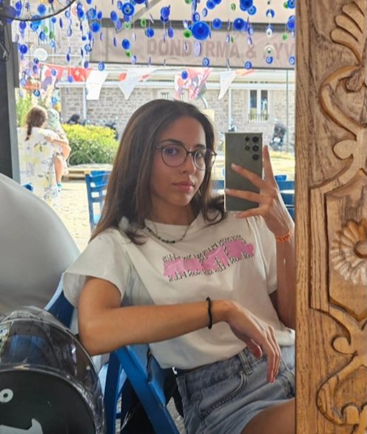 Feci kazada &ouml;len &ccedil;ocuk g&ouml;zyaşları arasında toprağa verildi
