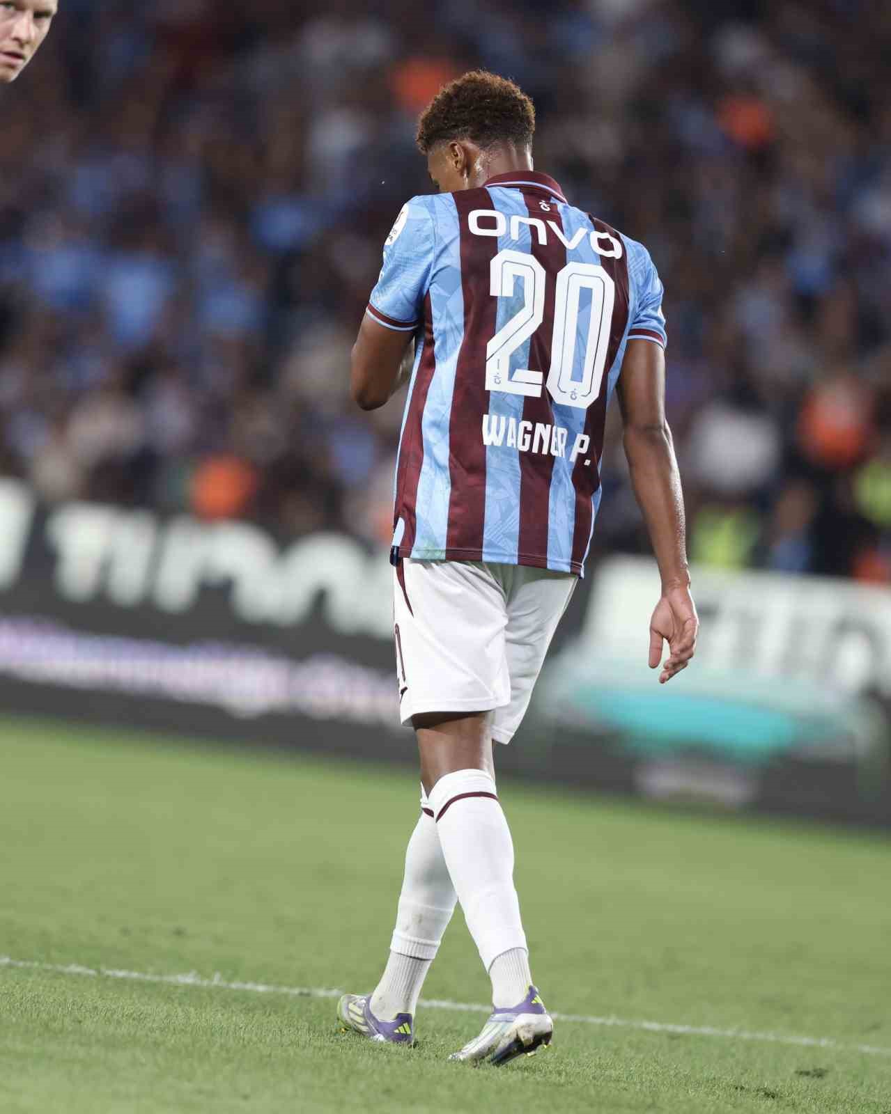 Trendyol S&uuml;per Lig: Trabzonspor: 1 - Antalyaspor: 0 (İlk yarı)
