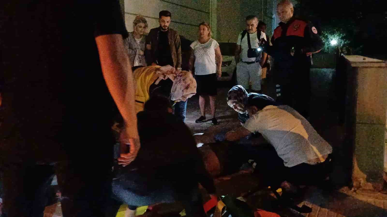 Polisin "dur" ihtarına uymayan s&uuml;r&uuml;c&uuml; ka&ccedil;arken kaza yaptı
