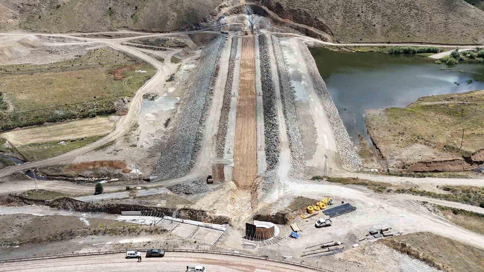 Yelpınar Göleti’nde çalışmalar devam ediyor