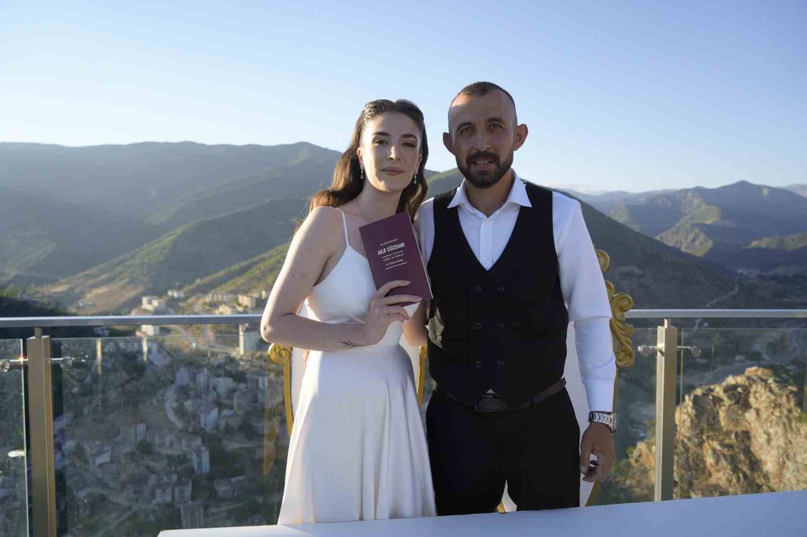 "Evet" derken korktular